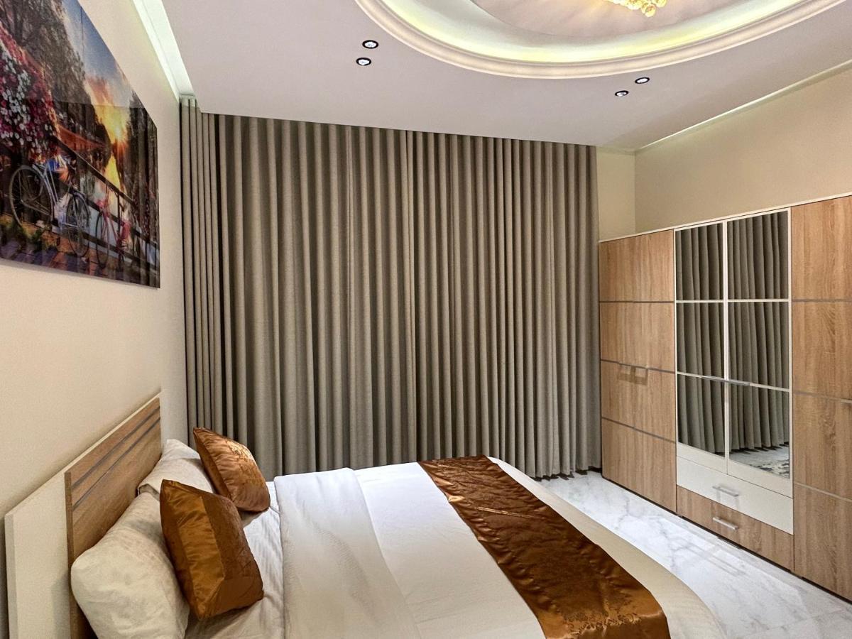 Apartment فاخرة غرفة وصالة بالعارض دخول ذاتي ٤