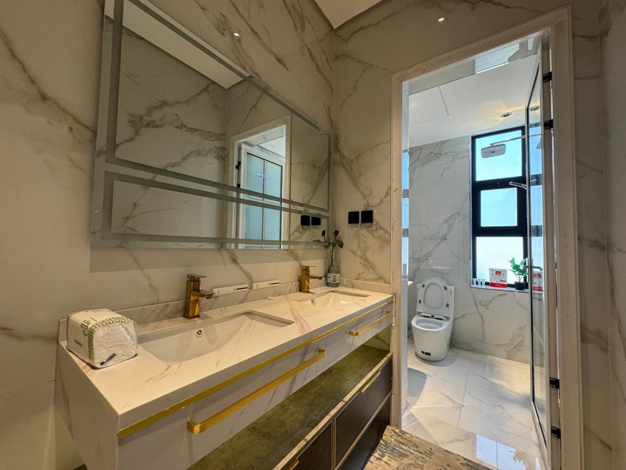 Apartment فاخرة غرفة وصالة بالعارض دخول ذاتي ٤ *